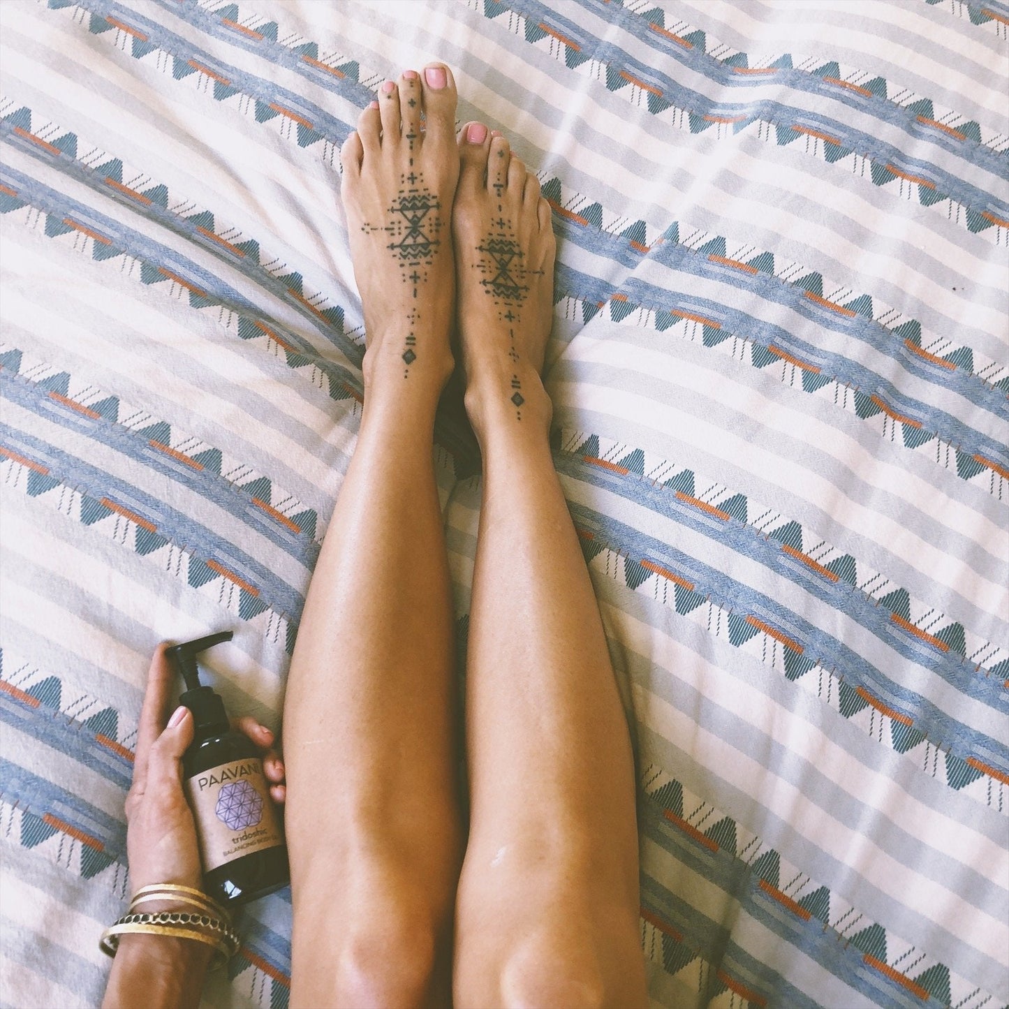 Tridoshic Body Oil | Balancing Ayurvedic Abhyanga Oil for All Skin Sky Blue Pontus
